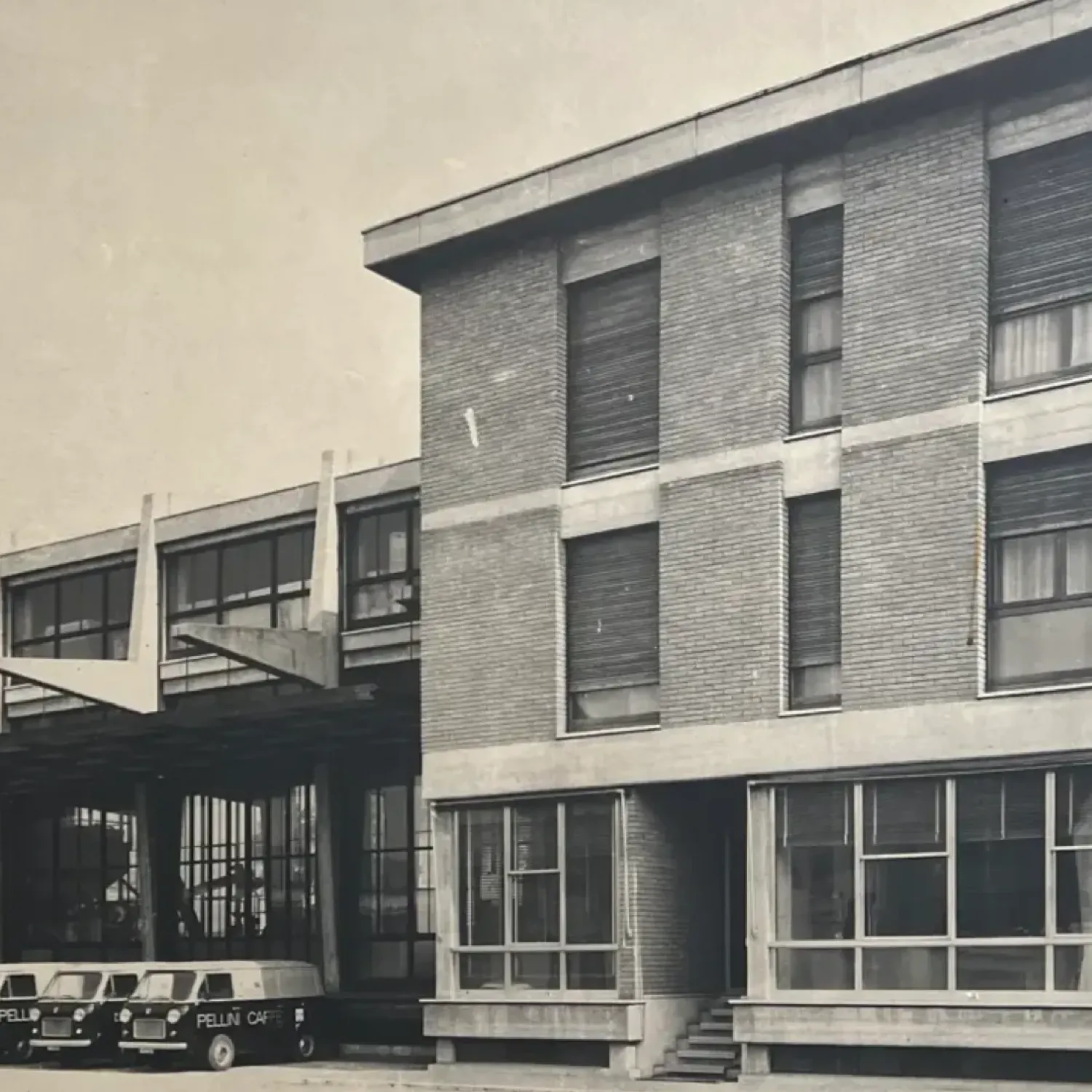 Foto storica dello stabilimento Pellini anni 60